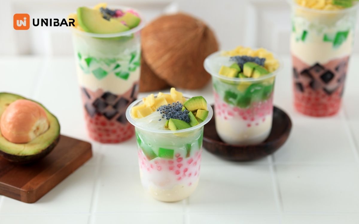 Ly nhựa giúp chủ quán dễ dàng đóng gói và vận chuyển đồ uống dễ dàng hơn đến khách hàng