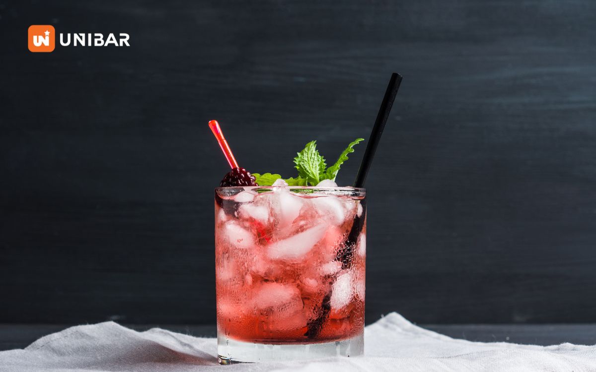 Ly thủy tinh khiến đồ uống trông ngon mắt hơn